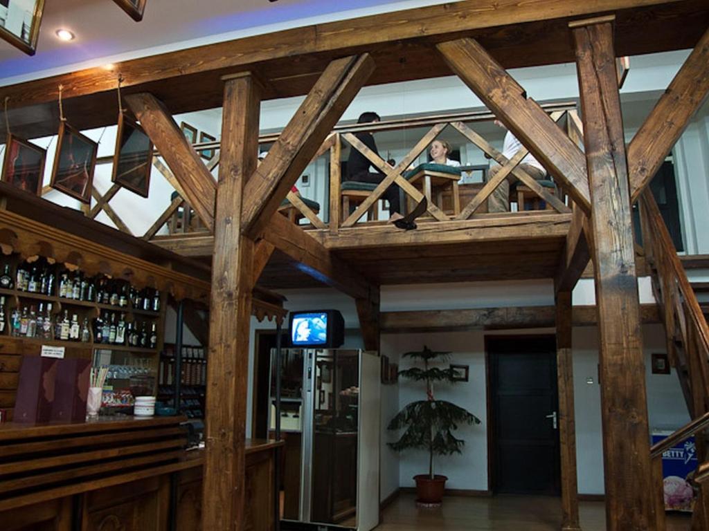 Hotel Castel Dracula Piatra Fantanele Eksteriør billede