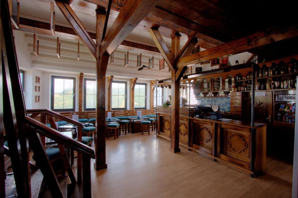 Hotel Castel Dracula Piatra Fantanele Eksteriør billede