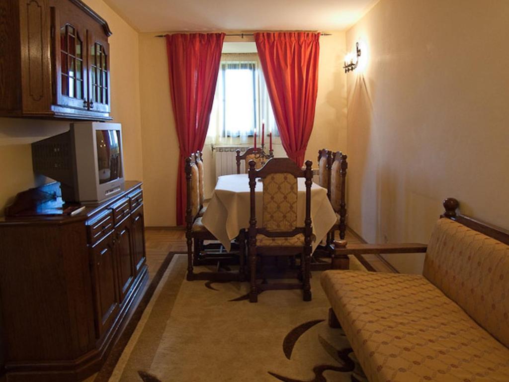 Hotel Castel Dracula Piatra Fantanele Værelse billede