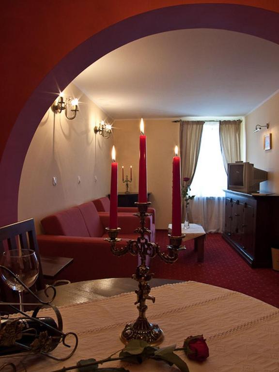 Hotel Castel Dracula Piatra Fantanele Eksteriør billede